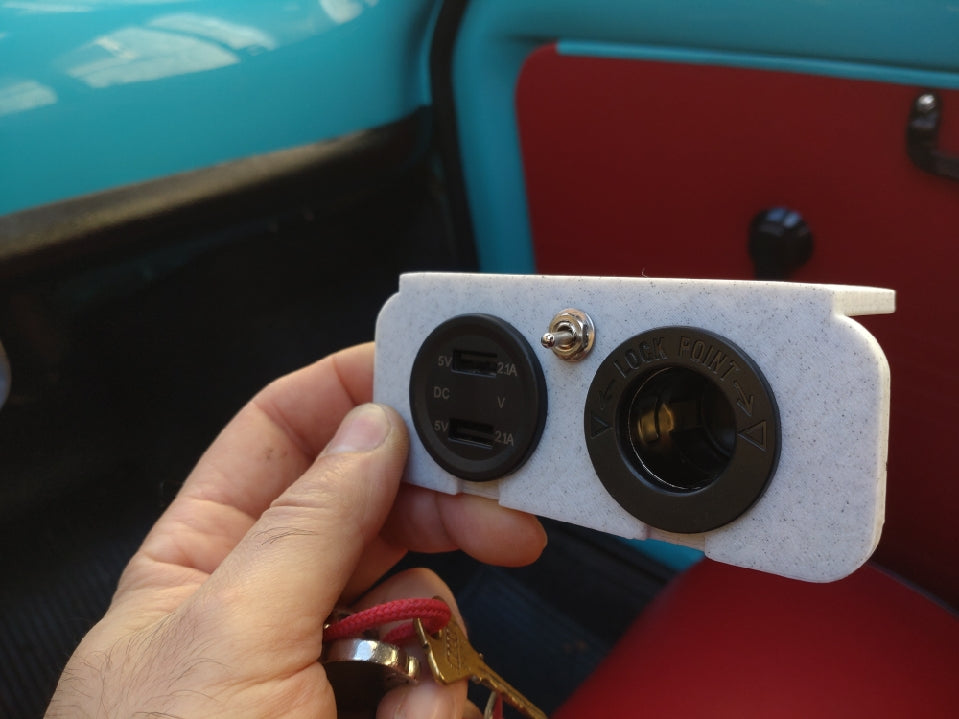 USB Charger Bracket for Fiat 500 – Fiat 500