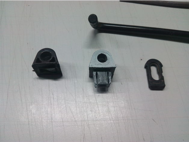 Pieza Soporte Capó Alfa Romero 146 (Piece Hood Support) – Alfa Romeo 146
