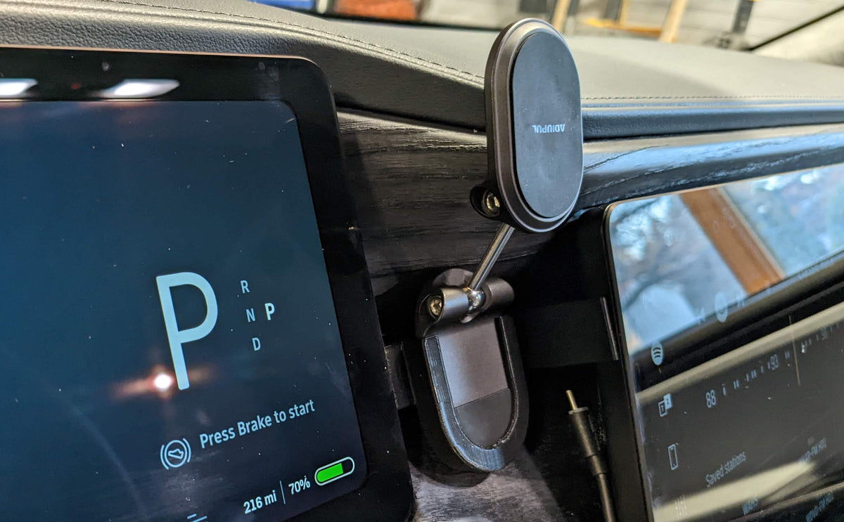 Rivian R1S / R1T Dash Phone Mount for Magnetic Adapter – Rivian R1S
