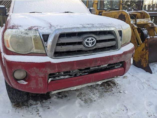 Toyota Tacoma 2nd Gen (2005-2011) Grille Emblem – Toyota Tacoma