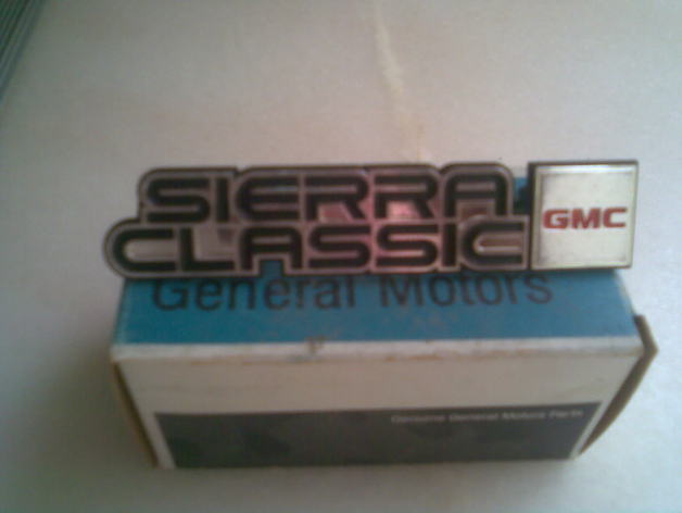 GMC Sierra Classic Emblem/Badge. – GMC Sierra