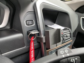 IPhone 11 Pro Mount for Volvo XC60 Dash – Volvo XC60