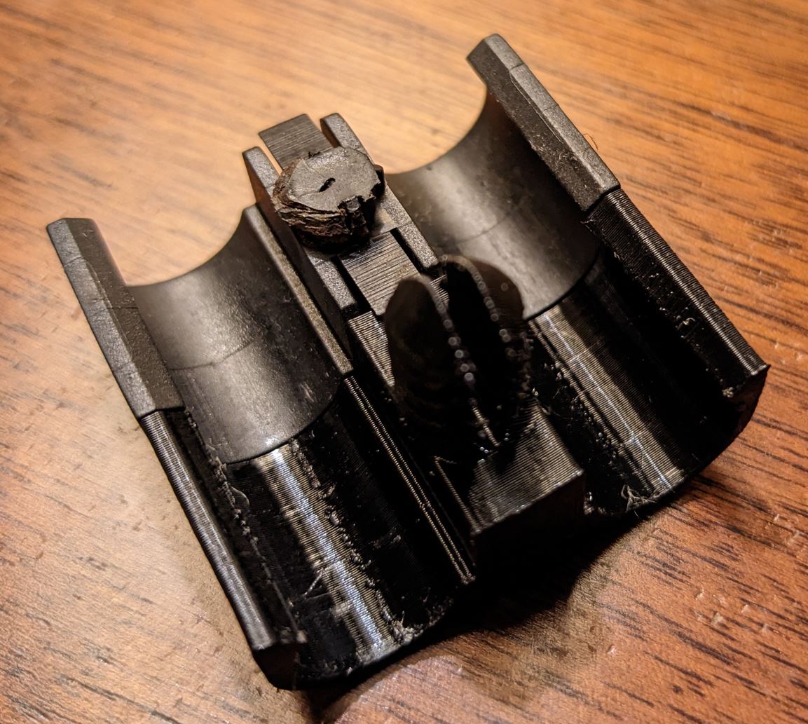 Land Rover Defender TD5 Fuel Pipe Clip – Land Rover Defender