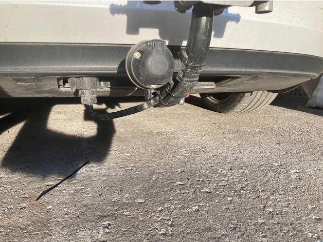 7 Pin Trailer Hitch Mount for Tesla Model 3 – Tesla Model 3