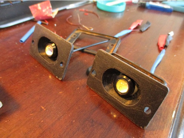 XRAD'S Land Rover Discovery 2 License Plate Light Surround – Land Rover Discovery