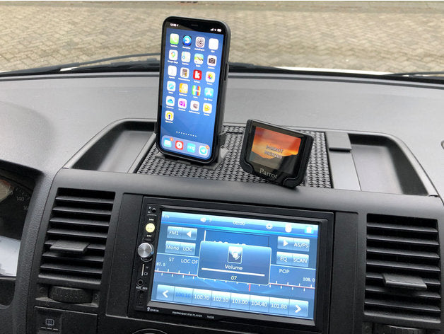 VW T5 Dashboard iPhone 12 Pro Holder with MagSafe Charger – Volkswagen Bus