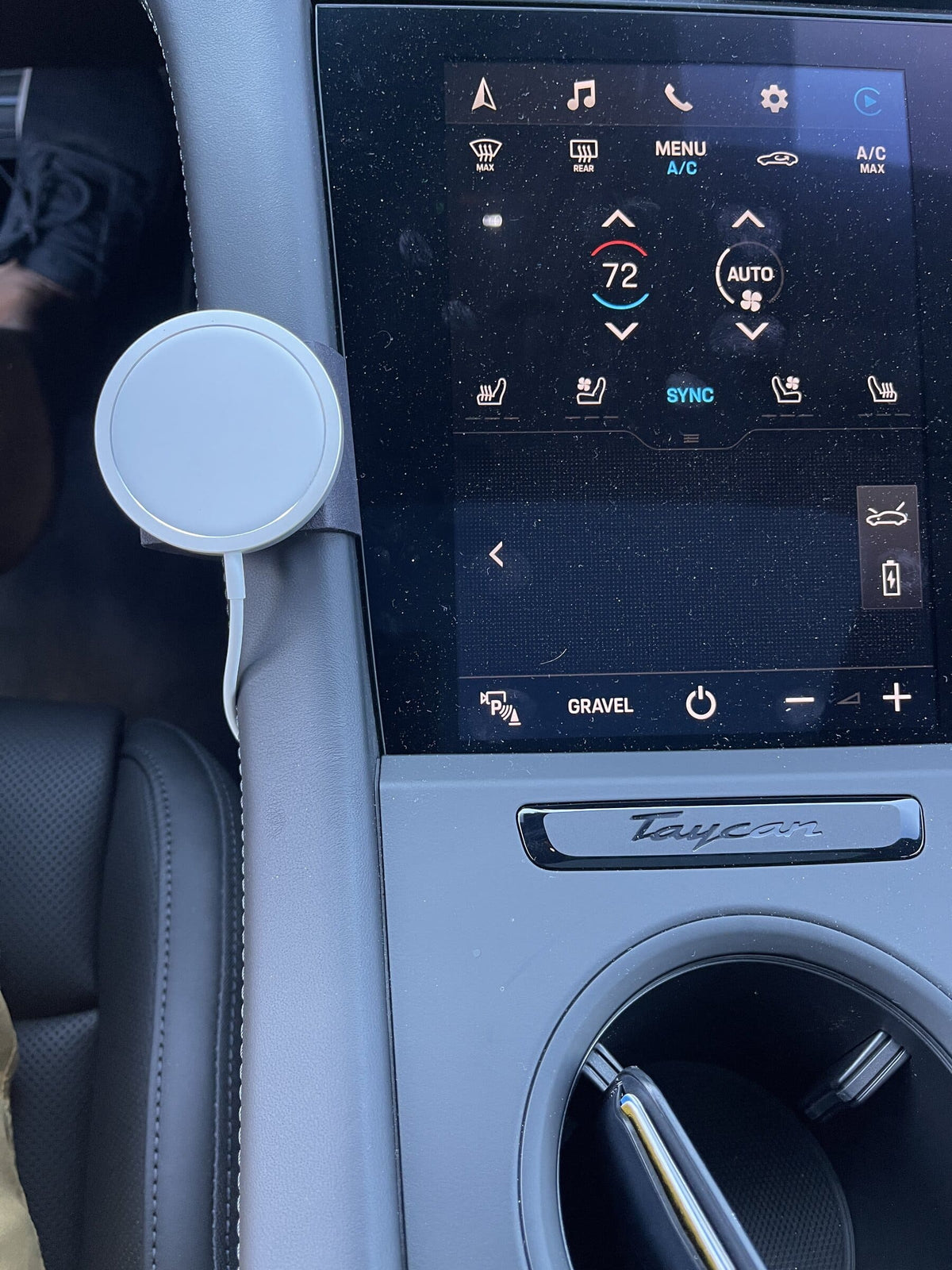 Porsche Taycan Phone Holder – Porsche Taycan