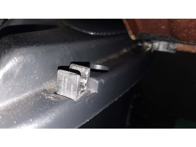 Civic 98 Parcel Shelf Clip – Honda Civic