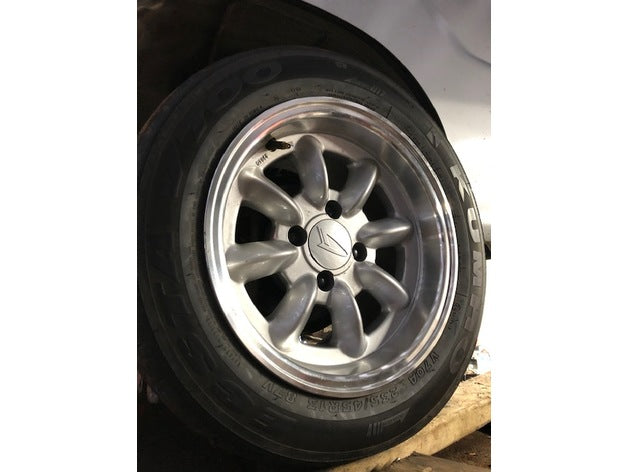 Daihatsu Logo Center Caps 68MM – Daihatsu