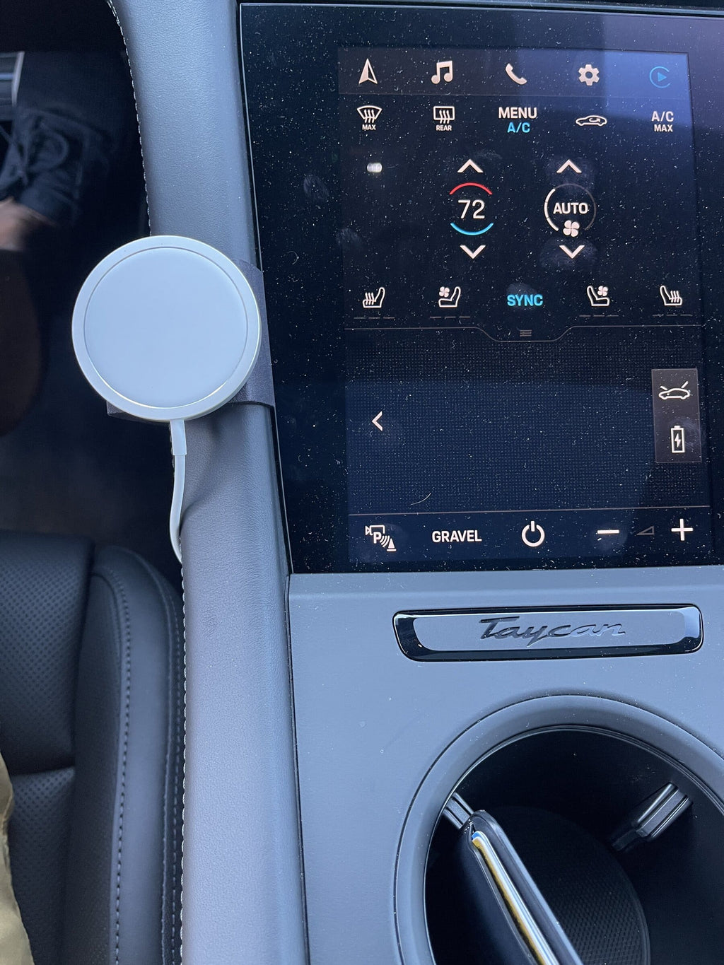 Porsche Taycan Phone Holder – Porsche Taycan