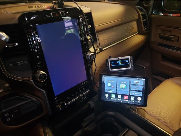 Improved GPS/TTPMS Display Mount for 2020 RAM – RAM