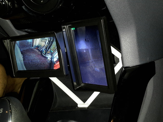 Holder for Extra Screens on Ford EcoSport – Ford EcoSport
