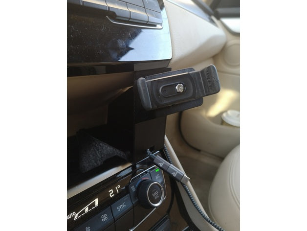 Smartphone Support for BMW Active Tourer – BMW