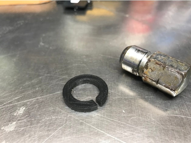 Triumph Spitfire Wheel, Lug-nut Split-ring – Triumph