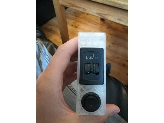 Audi A4 b5 Switch and Usb Holder – Audi A4