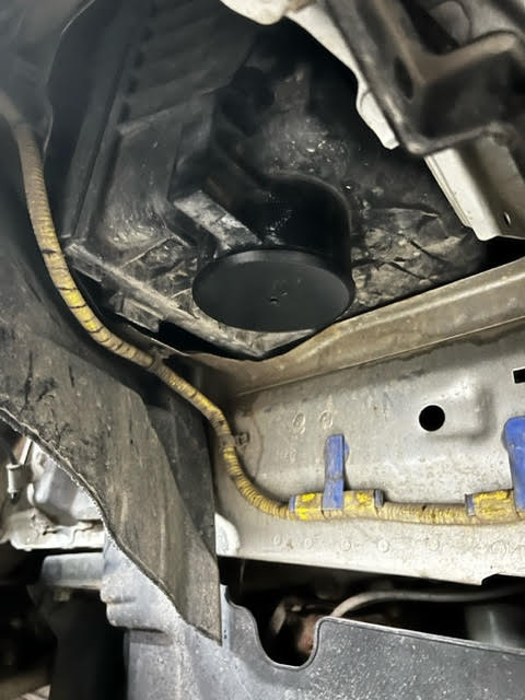 Subaru Outback Air Intake Plug – 2009 Subaru Outback, 2008 Subaru Outback, 2007 Subaru Outback, 2006 Subaru Outback, 2005 Subaru Outback