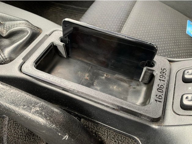 NA MX-5 Ashtray Mod – Mazda MX-5