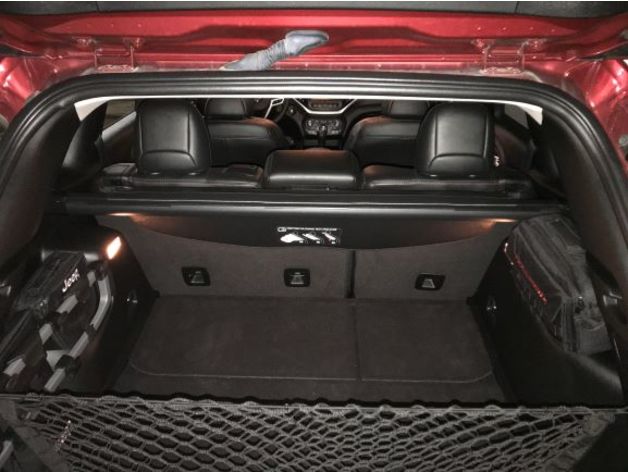 Jeep Cherokee KL Cargo Management System Right – Jeep Cherokee