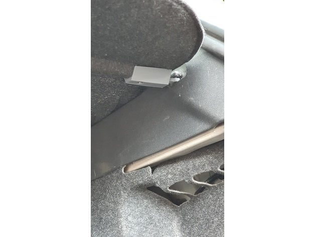 Renault Clio Estate Plage Arrière Embout- Rear Deck End Cap – Renault Clio