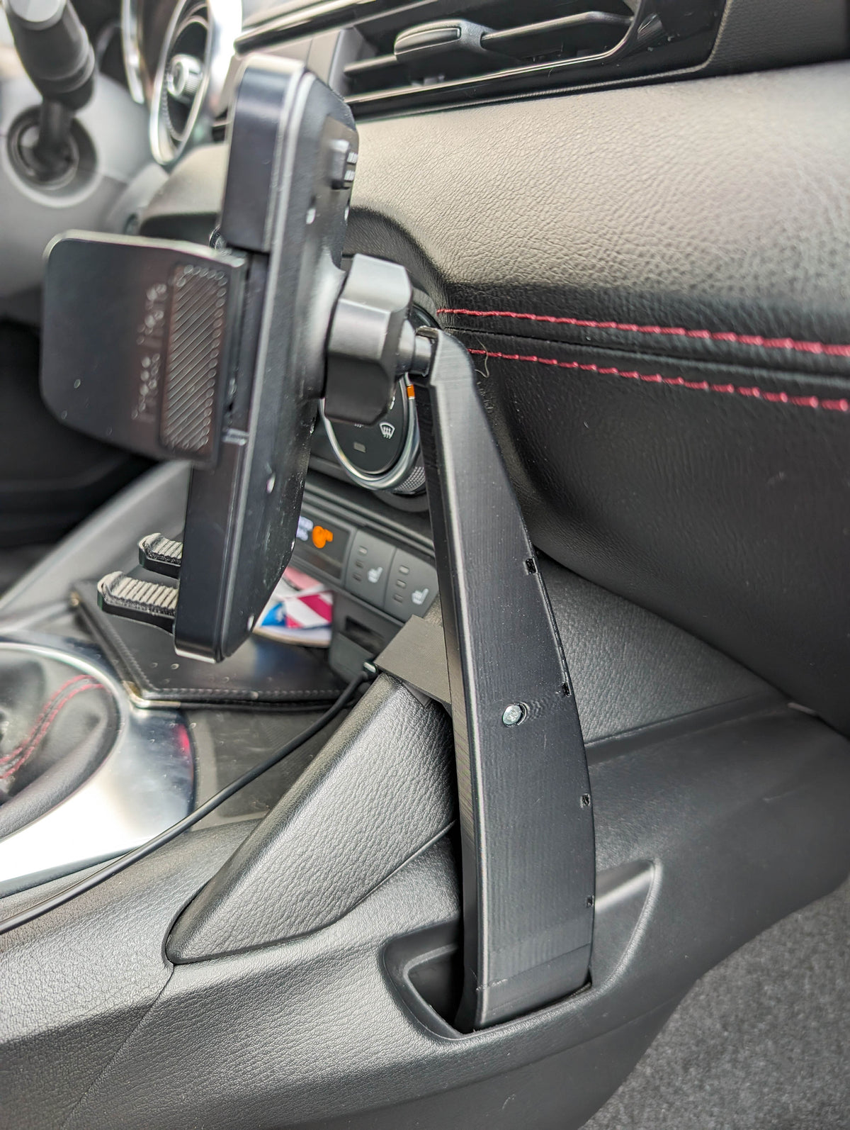 Mazda MX-5 Miata ND Phone Holder for Cup Holder – Mazda MX-5