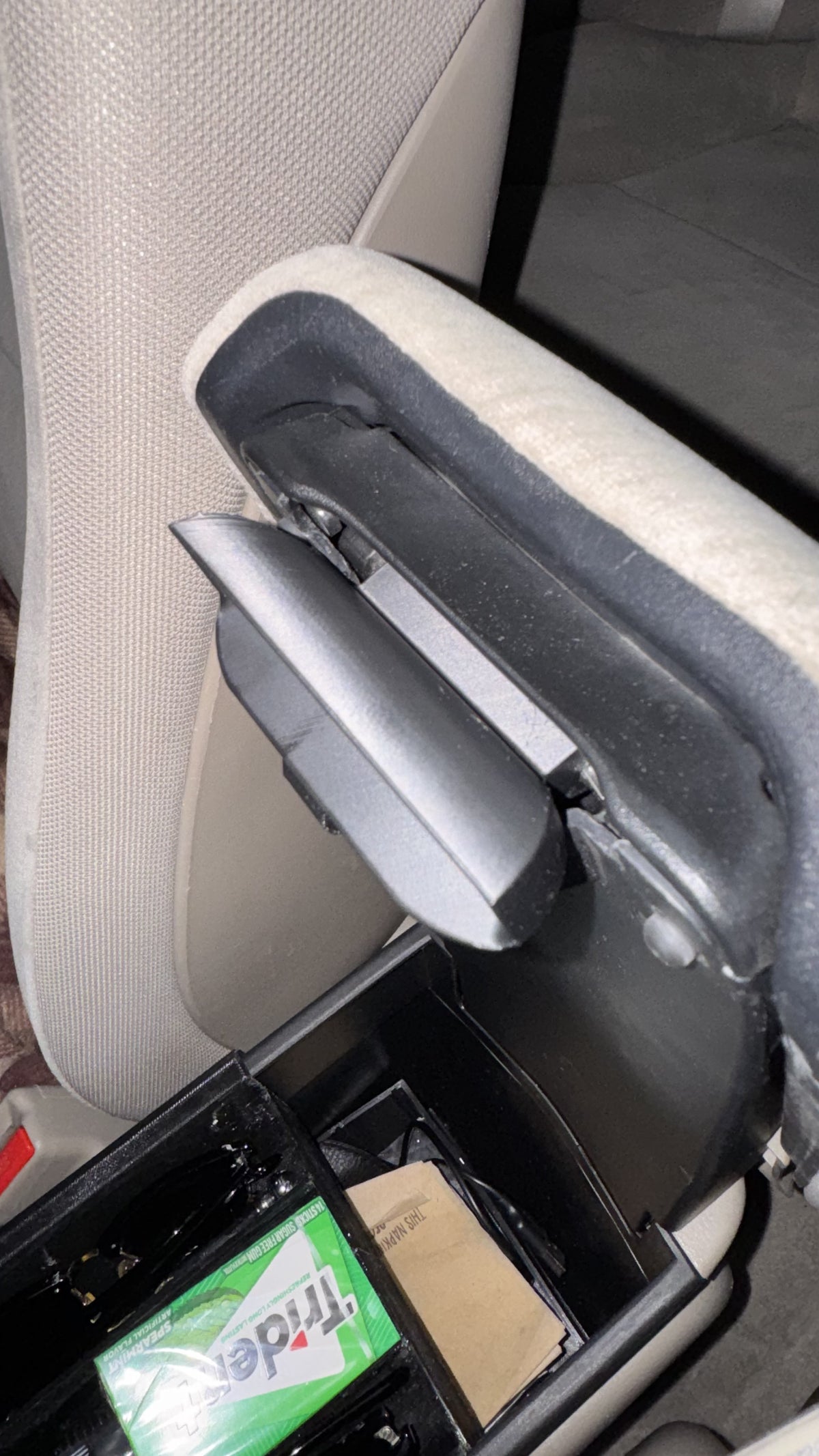 2006-2011 Honda Civic Center Console Latch (Armrest Lock Latch) – 2006 Honda Civic, 2007 Honda Civic, 2008 Honda Civic, 2009 Honda Civic, 2010 Honda Civic, 2011 Honda Civic