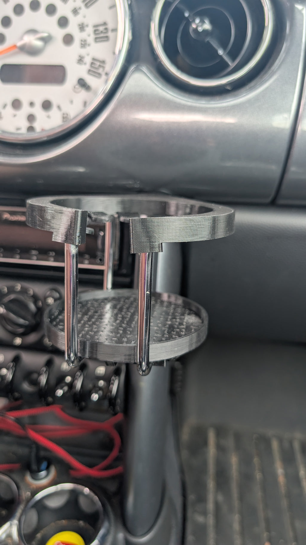 Gen 1 Mini Cooper R53 Cup Holder Flexible Parts – 2006 MINI Cooper, 2005 MINI Cooper, 2004 MINI Cooper, 2003 MINI Cooper, 2002 MINI Cooper, 2001 MINI Cooper