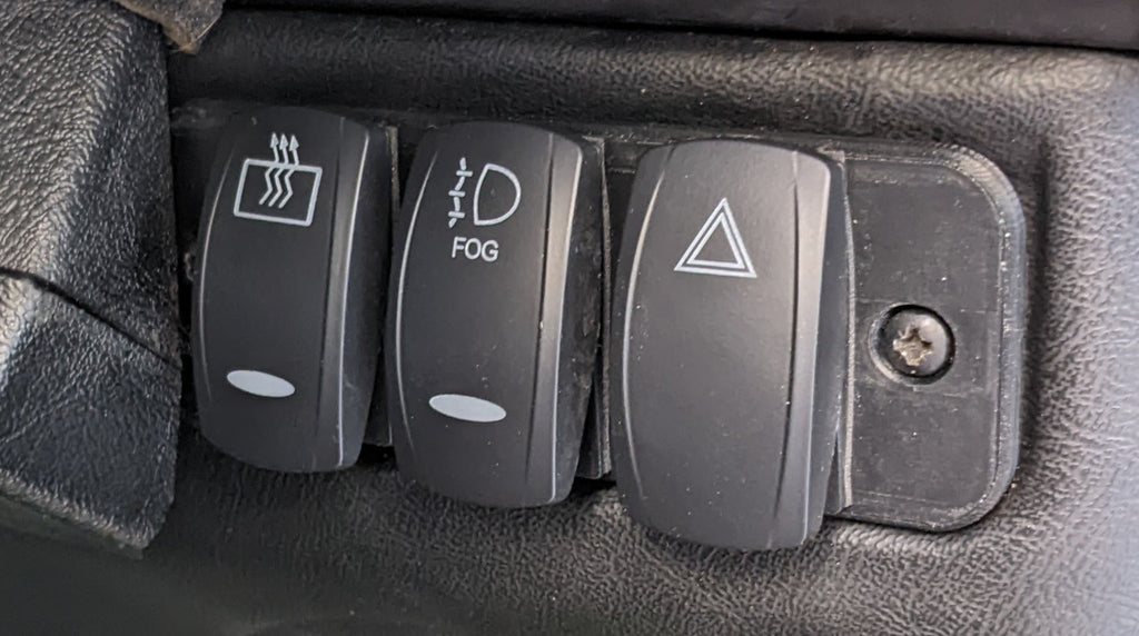 Land Rover Defender Switch Panel - For Carling Switches – Land Rover Defender