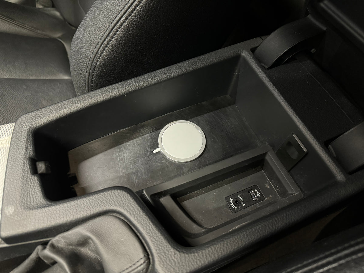 MagSafe Center Console Insert for BMW 3 Series – BMW 3 Series