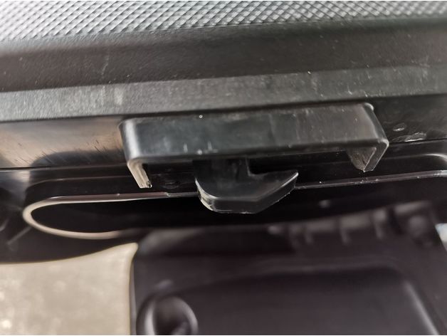 Honda Forza 300 Box Clip