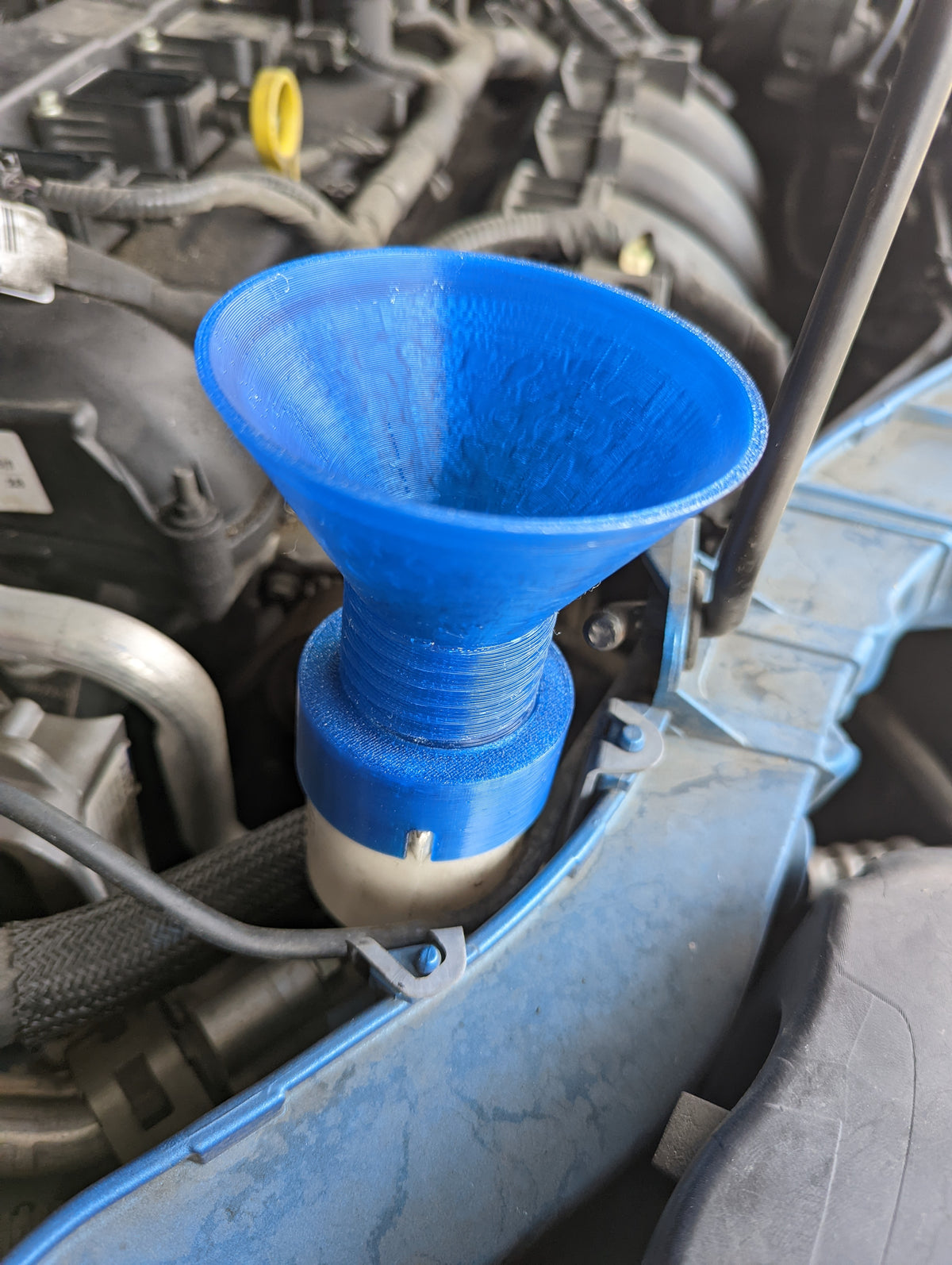 Ford Focus 2012 Windshield Washer Fluid Reservoir Cap v3 – 2012 Ford Focus