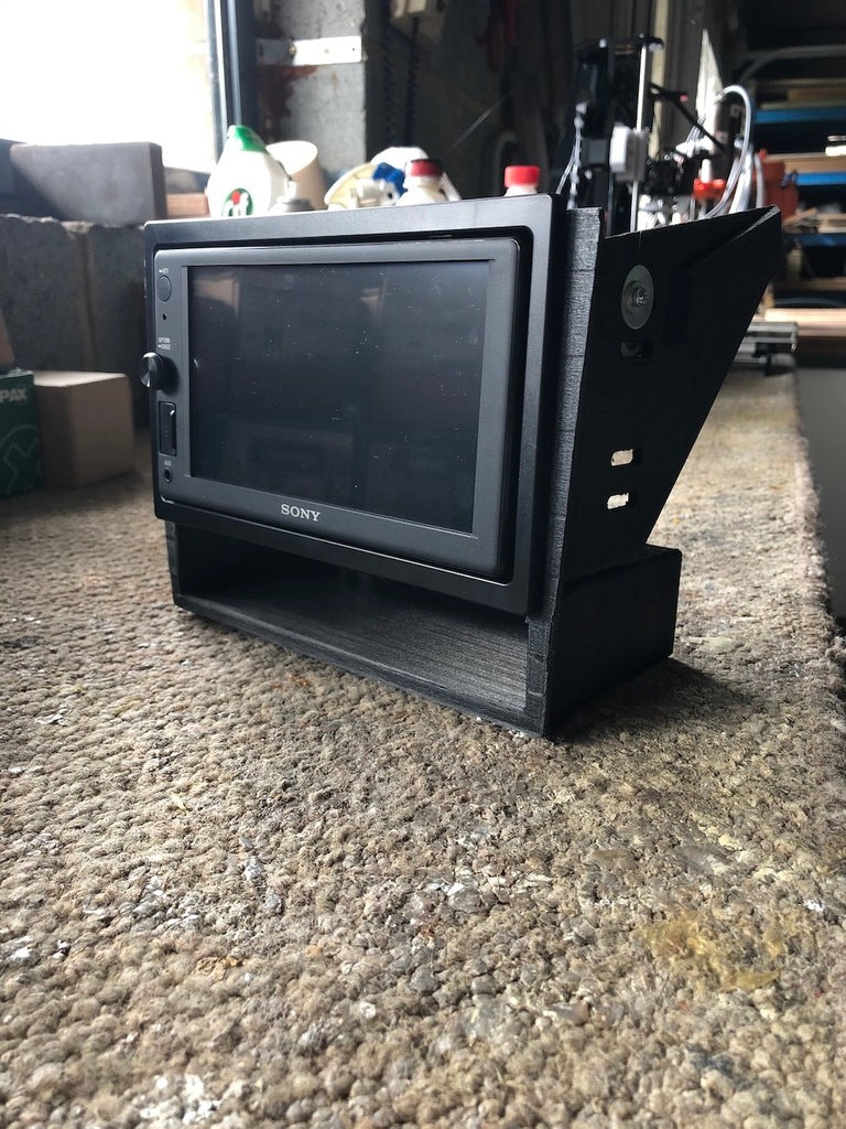 2-din Stereo Frame – 1988 Volvo 740