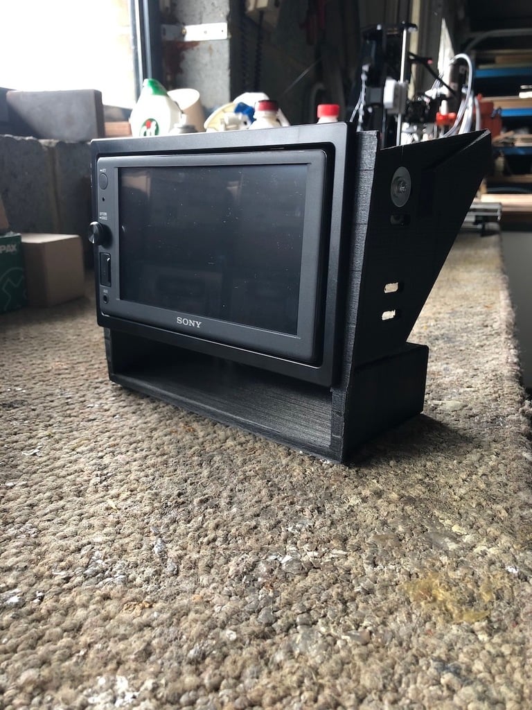 2-din Stereo Frame – 1988 Volvo 740
