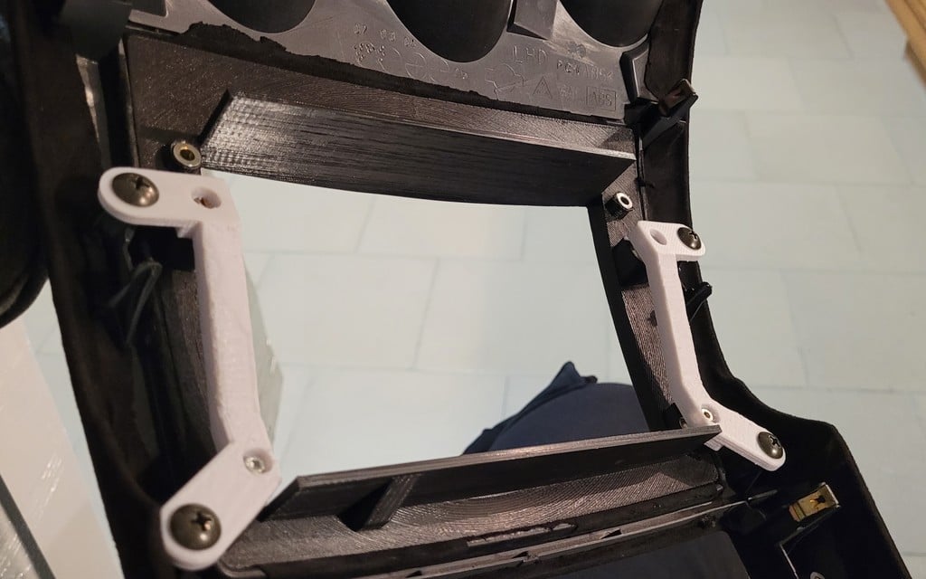 Cubby 7inch Screen Holder – 2005 Nissan 350z