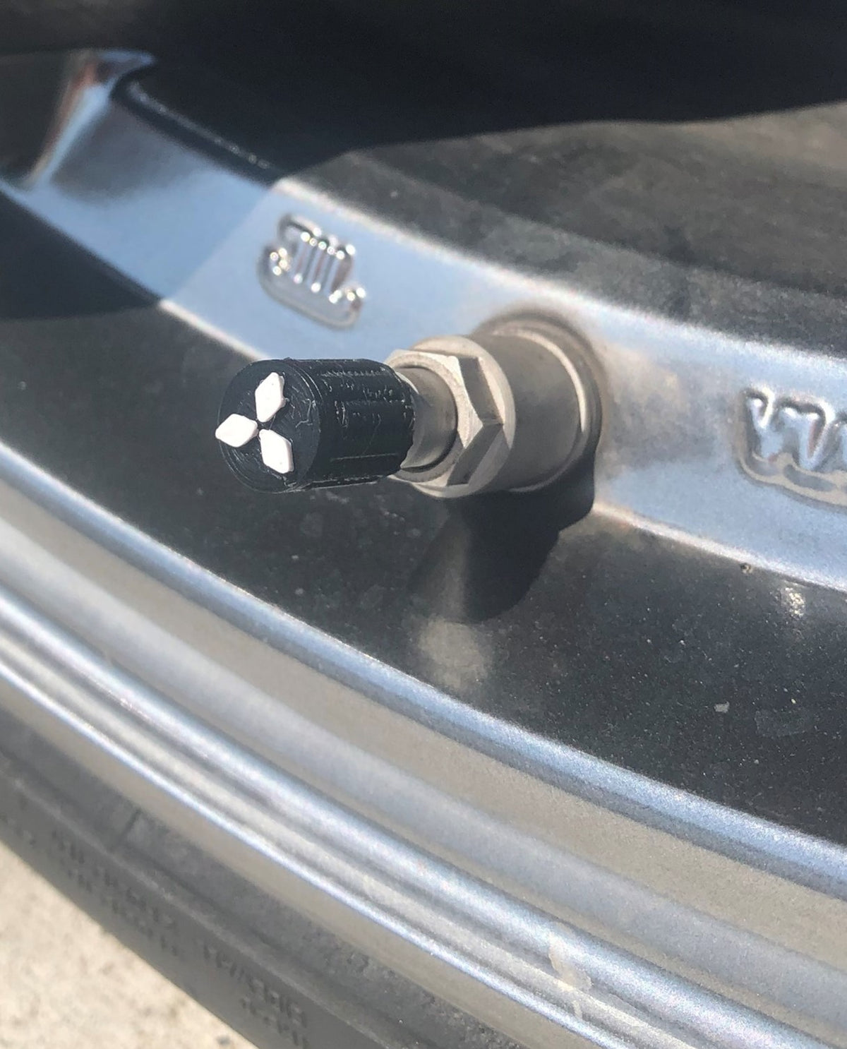 Mitsubishi Valve Stem Cap – Mitsubishi