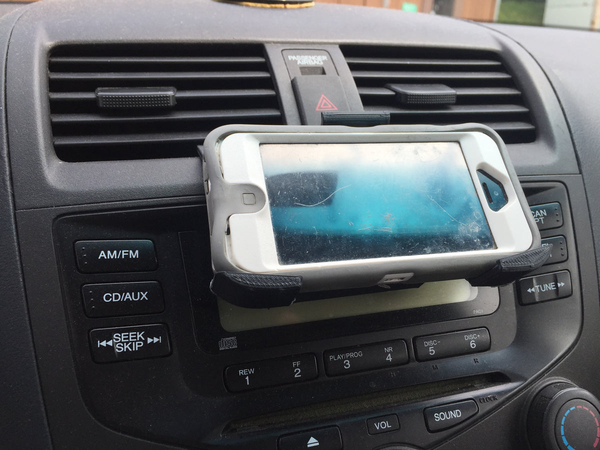 Iphone5 Otterbox Holder for Honda Accord – 2005 Honda Accord