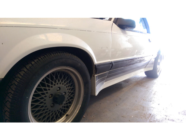 Wheel Center Cap And Seat Handles – 1984 Ford Mustang