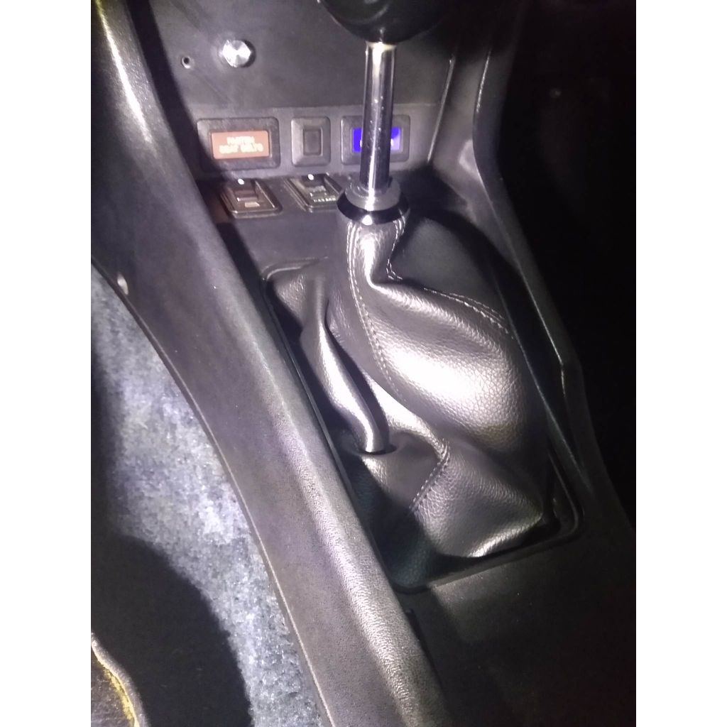 Aftermarket Shift Boot Adapter – 1970-1978 Datsun Z S30