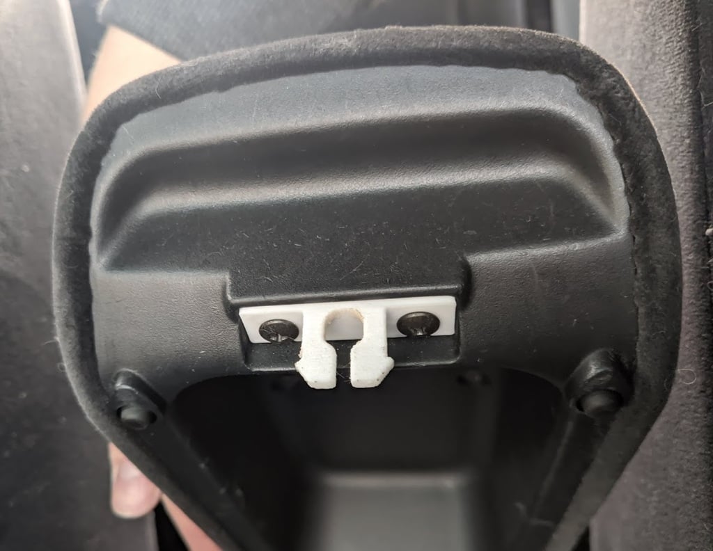 Armrest Clip – 1998 Honda Accord