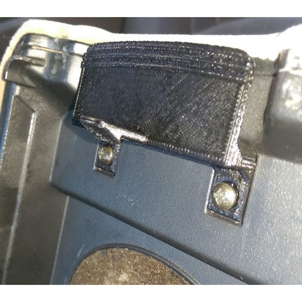 Armrest Latch – 1997-2005 Buick / Chevrolet Century / Regal / Impala