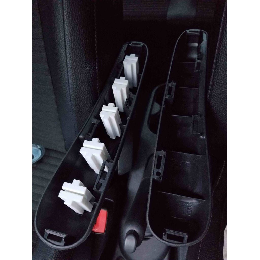 Armrest Mount – 2007 Fiat 500
