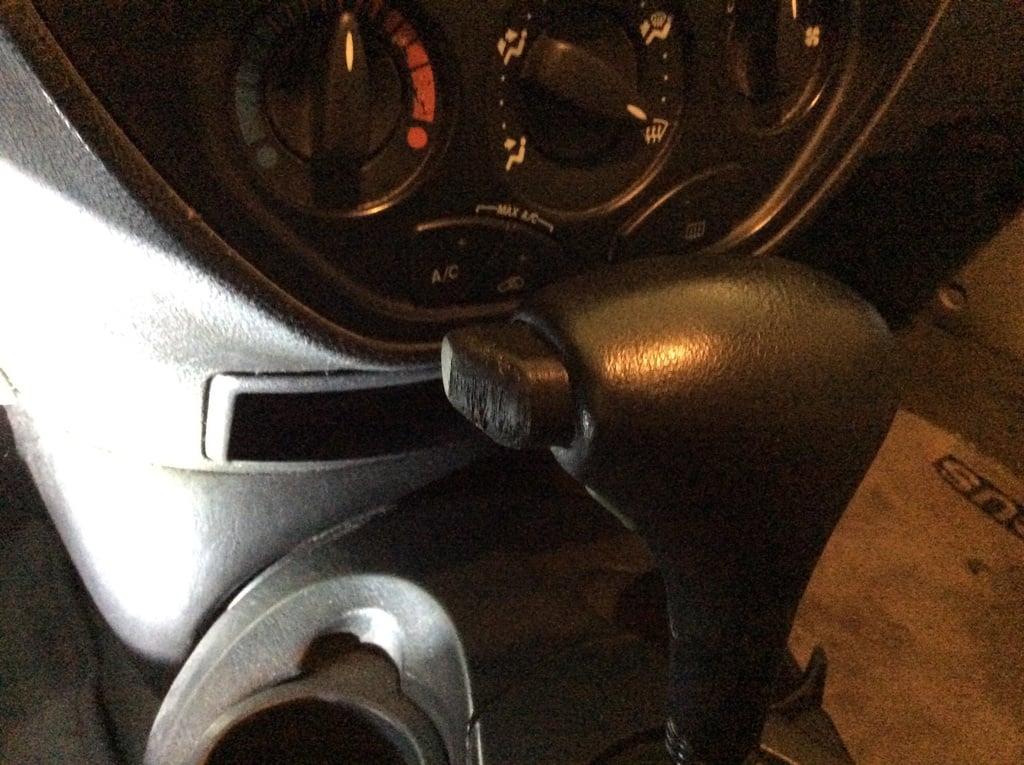 Automatic Shifter Button – 2006 Ford Focus MK2