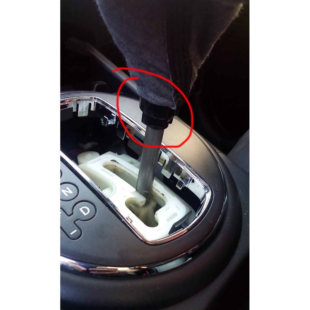 Automatic Transmission Trim Ring Retainer – 2010-2016 Kia Sportage