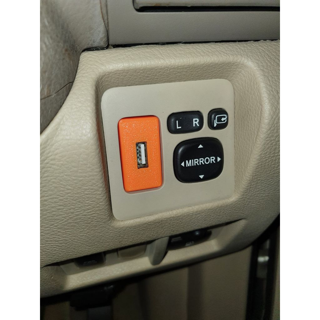 Replacement Panel For Rear Console Ashtray – 2005-2013 Lexus Is250