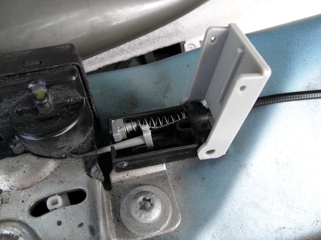 Boot Catch Cable Opener Pulley – 2001-2006 Mini Cooper R50 (One / Cooper / Cooper S)