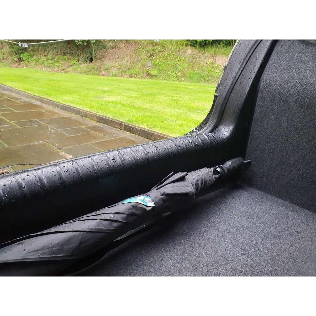 Boot Umbrella Holder – 2010 Saab 9-3