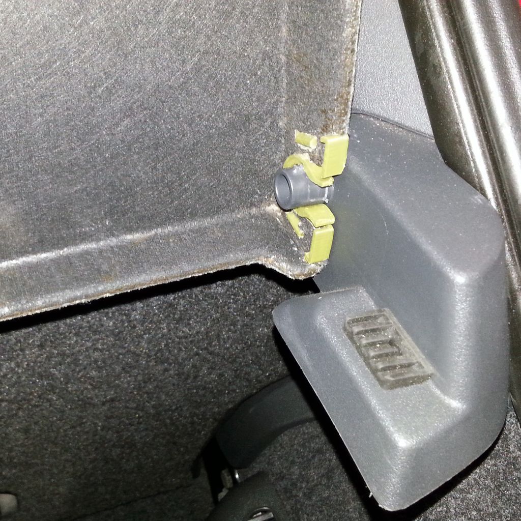 Cargo Cover Clip – 2007 Fiat 500