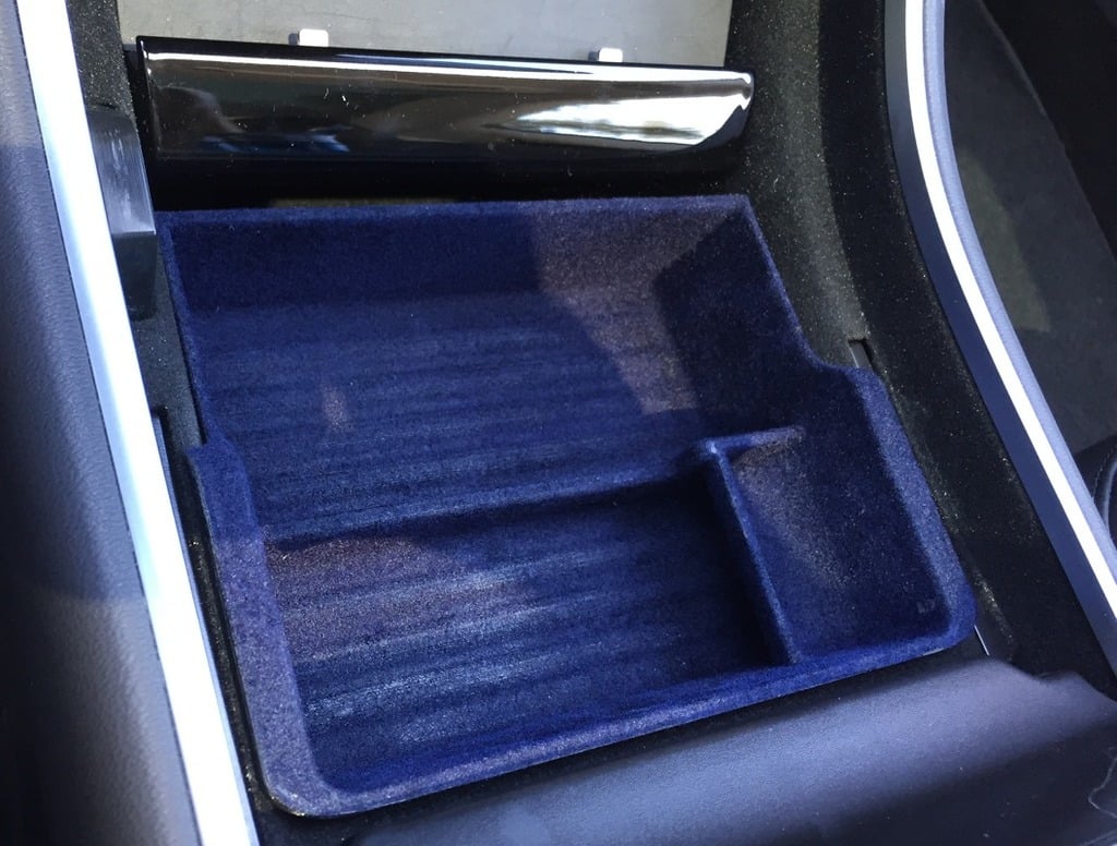 Center Console Tray – 2020 Tesla Model 3