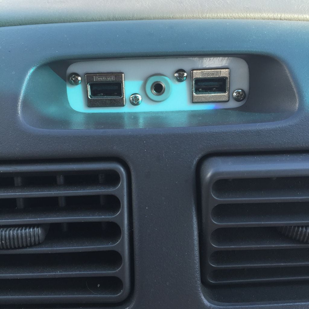 Clock Panel Replacement – 1999 Toyota Corolla
