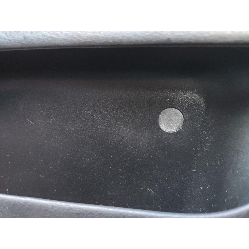 Compact Door Panel Screw Cover – 1997-2006 Bmw 3 Series E46 (Compact)