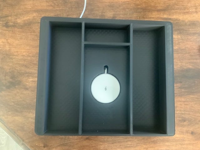 Compartment Cover With Wireless Charger – 2024 Chevrolet Silverado Ev